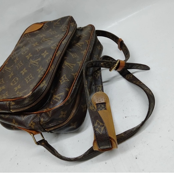 Louis Vuitton LV Nile Brown Monogram unisex authentic crossbody shoulder bag - Picture 4 of 10